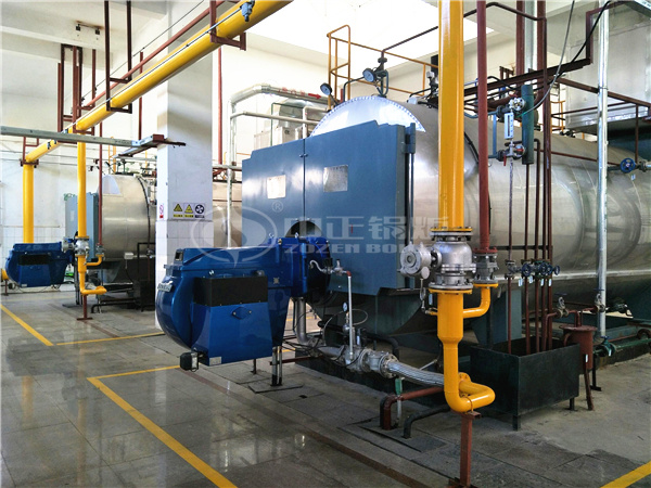 運(yùn)行在烏魯木齊鐵路局哈密機(jī)務(wù)段的中正WNS系列燃?xì)庹羝仩t